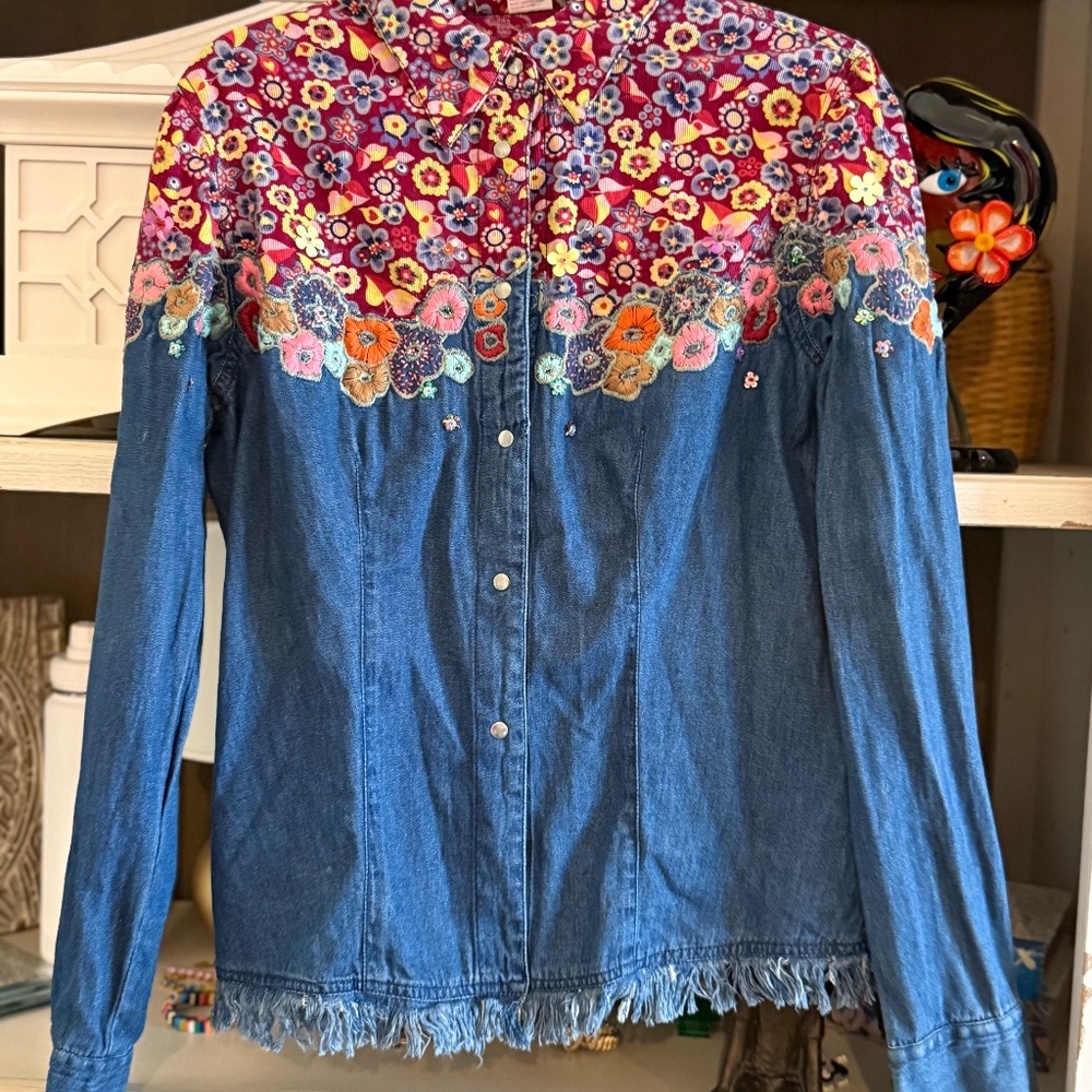 Oilily size 42 denim floral jacket fringe bottom blouse  - Picture 2 of 4